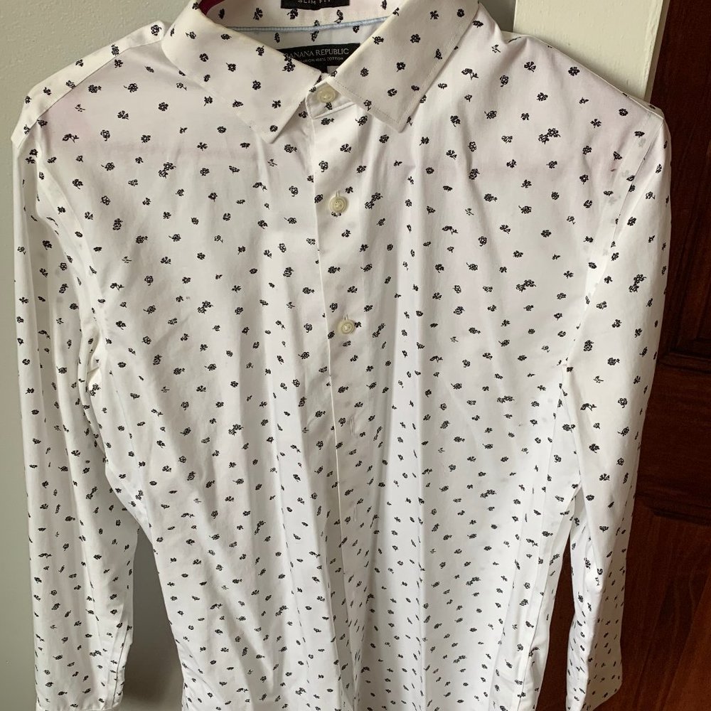 Slim Fit Button Down (S)